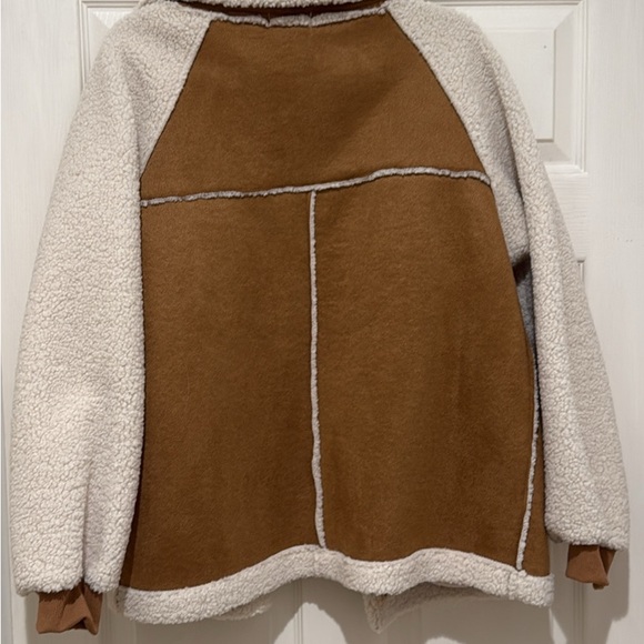 Cream and Brown Sherpa Jacket - Picture 5 of 5